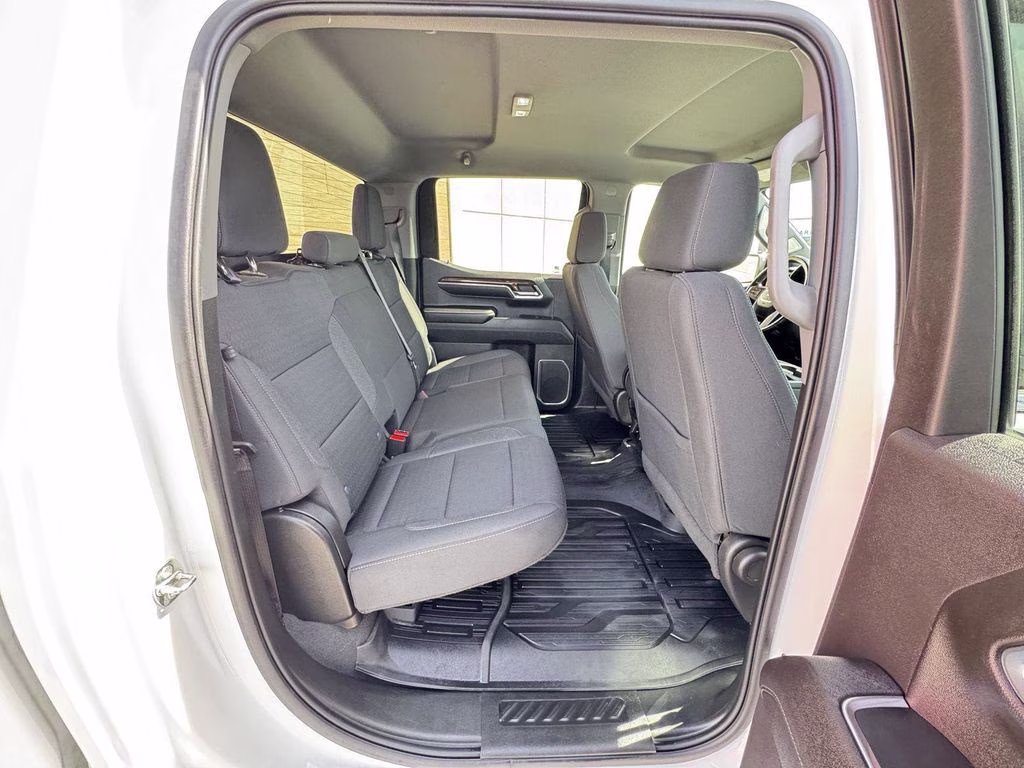 2023 Summit White GMC Sierra 1500 SLE 4X4 Truck
