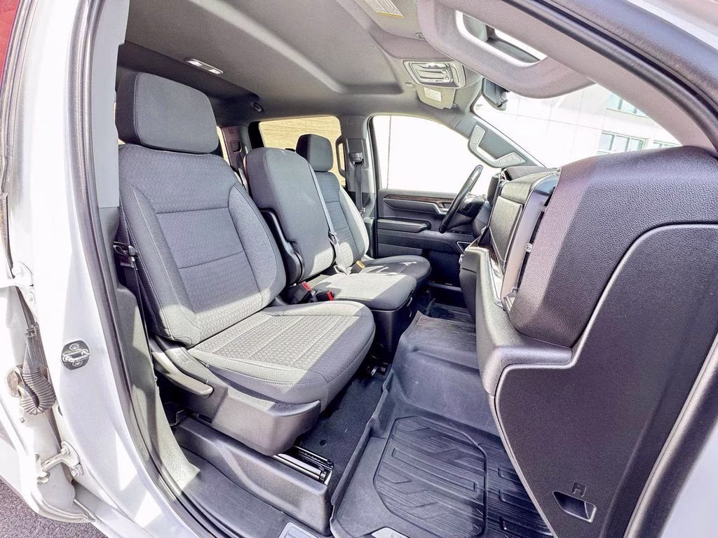 2023 Summit White GMC Sierra 1500 SLE 4X4 Truck