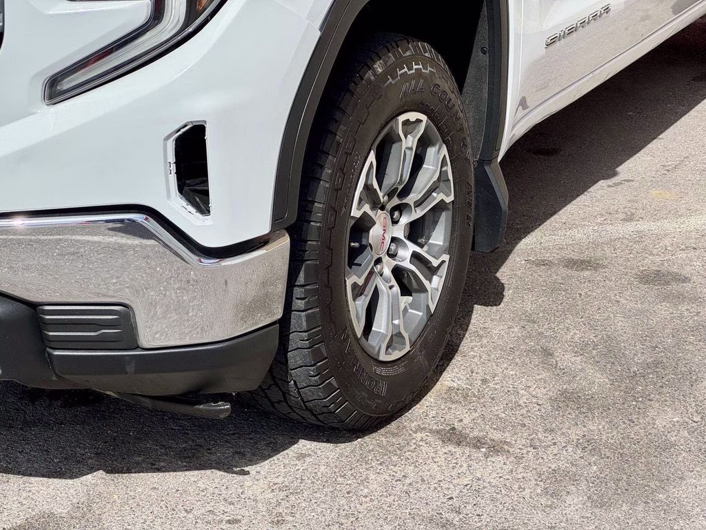 2023 Summit White GMC Sierra 1500 SLE 4X4 Truck