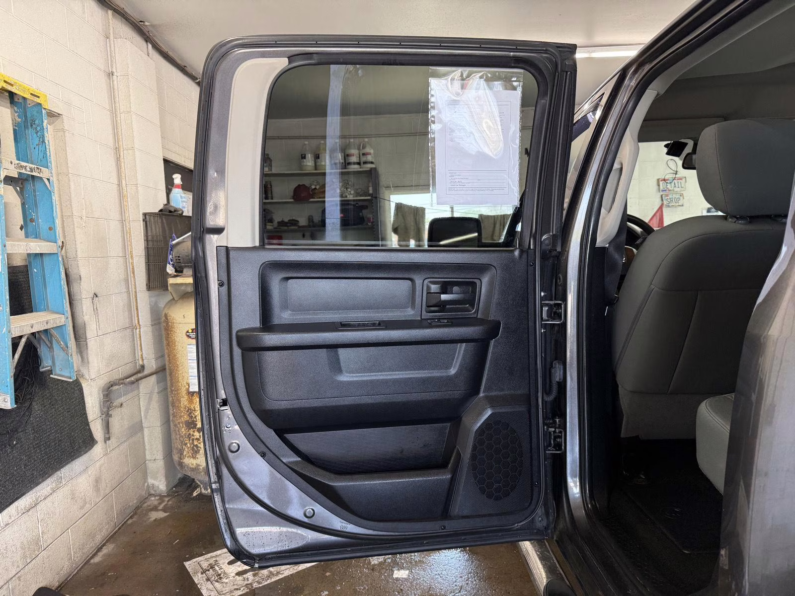 2014 Granite Crystal Metallic Clearcoat Ram 1500 Express 4X4 Truck