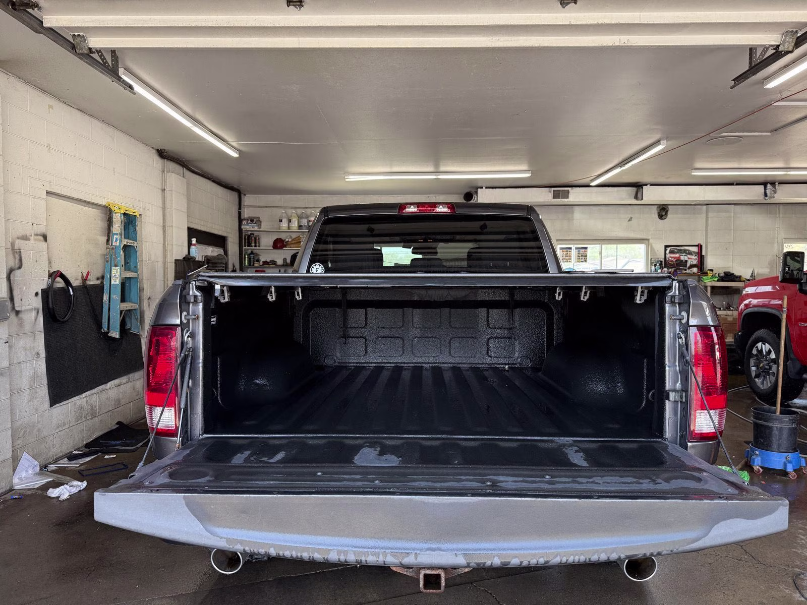 2014 Granite Crystal Metallic Clearcoat Ram 1500 Express 4X4 Truck
