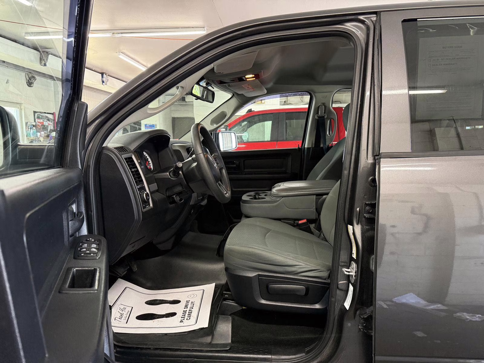 2014 Granite Crystal Metallic Clearcoat Ram 1500 Express 4X4 Truck