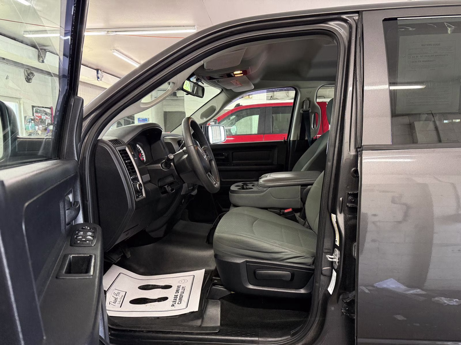 2014 Granite Crystal Metallic Clearcoat Ram 1500 Express 4X4 Truck