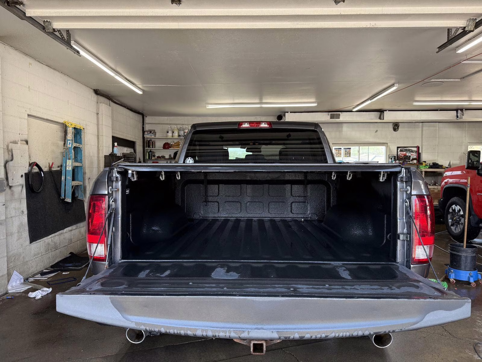 2014 Granite Crystal Metallic Clearcoat Ram 1500 Express 4X4 Truck