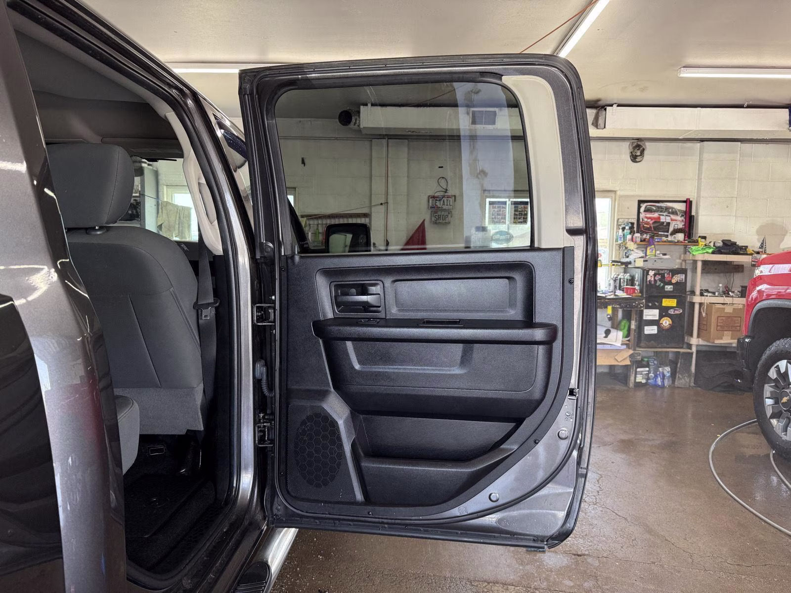 2014 Granite Crystal Metallic Clearcoat Ram 1500 Express 4X4 Truck