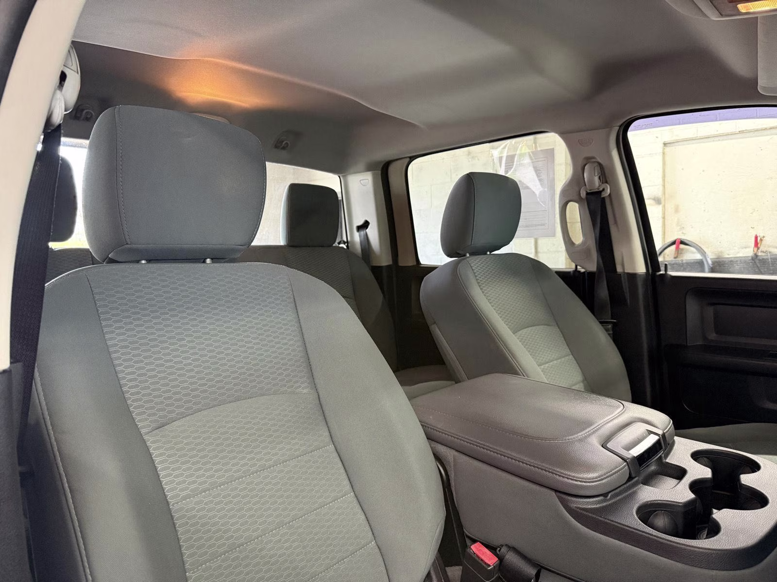 2014 Granite Crystal Metallic Clearcoat Ram 1500 Express 4X4 Truck
