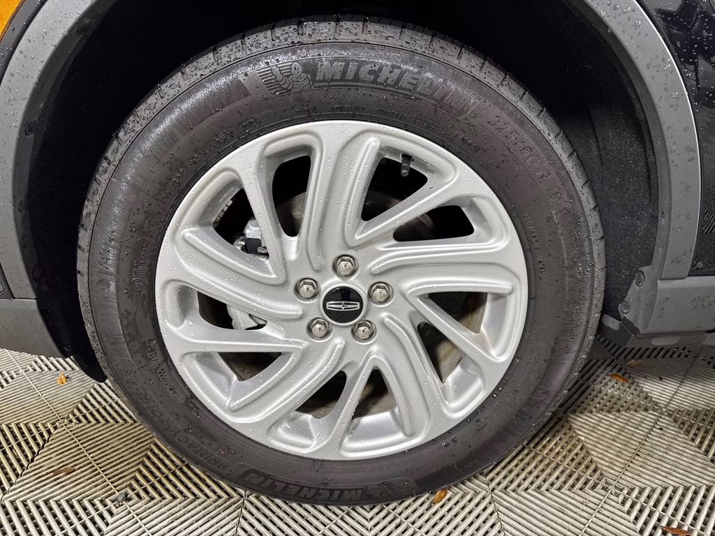 2025 Black Metallic Lincoln Corsair Premiere AWD SUV