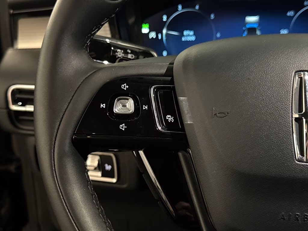 2025 Black Metallic Lincoln Corsair Premiere AWD SUV