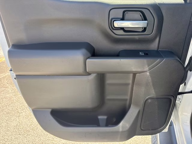 2023 Summit White Chevrolet Silverado 1500 Custom Trail Boss 4X4 Truck