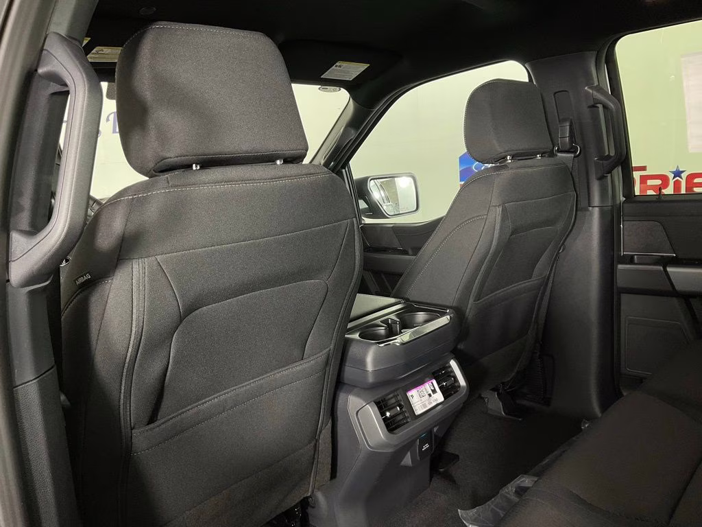 2026 Avalanche Ford F-150 XLT RWD Truck