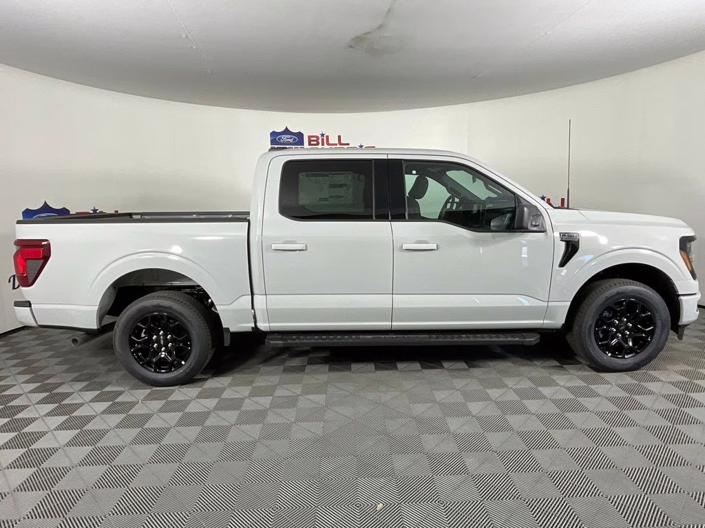 2026 Avalanche Ford F-150 XLT RWD Truck
