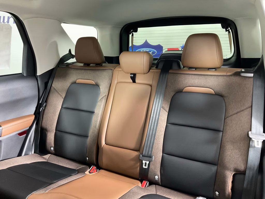 2026 White Ford Bronco Sport Outer Banks 4X4 SUV