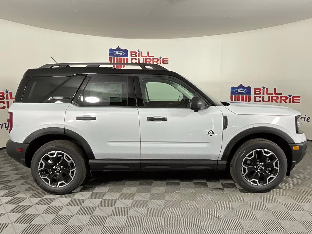 2026 White Ford Bronco Sport Outer Banks 4X4 SUV