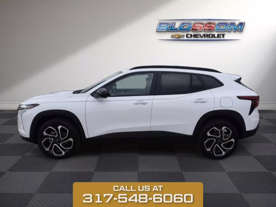 2026 Summit White Chevrolet Trax 2RS FWD SUV
