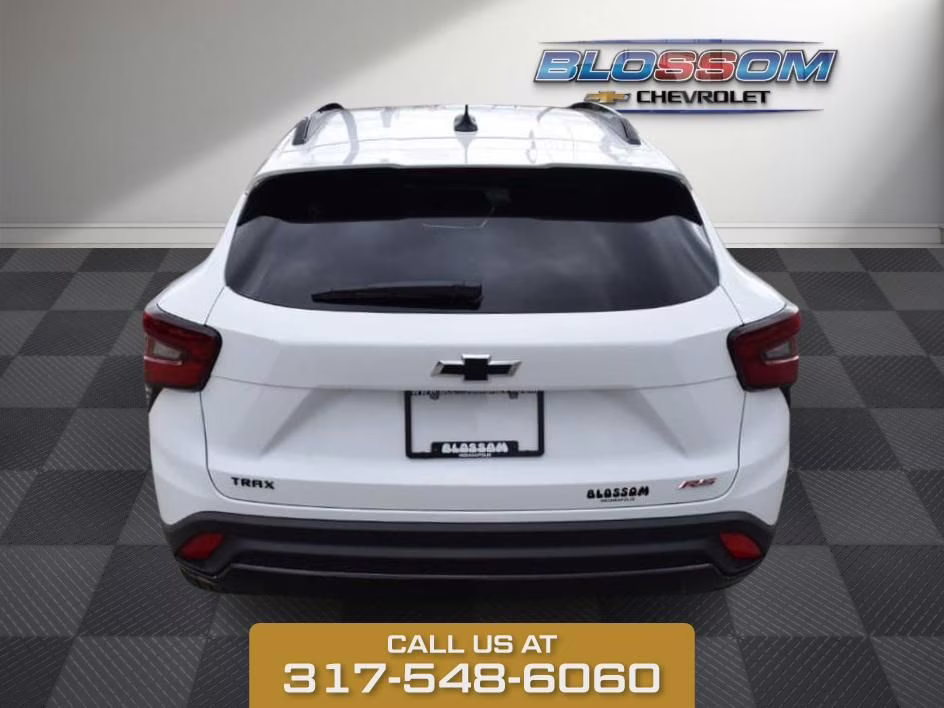 2026 Summit White Chevrolet Trax 2RS FWD SUV