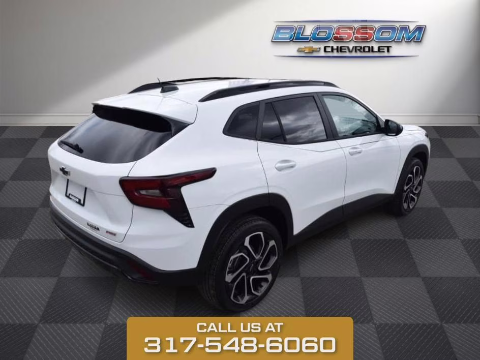 2026 Summit White Chevrolet Trax 2RS FWD SUV