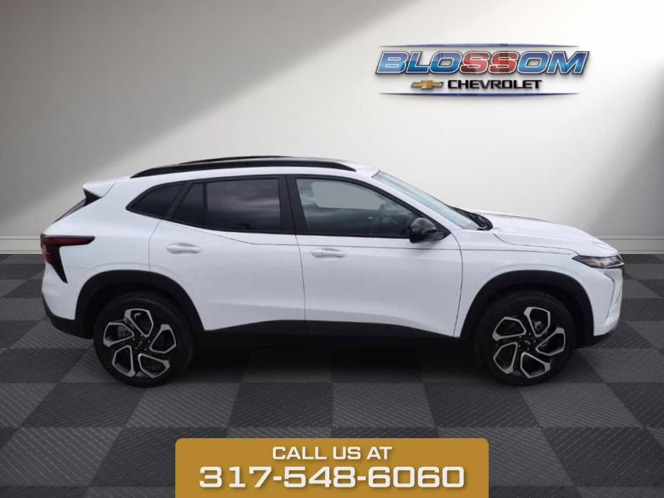 2026 Summit White Chevrolet Trax 2RS FWD SUV