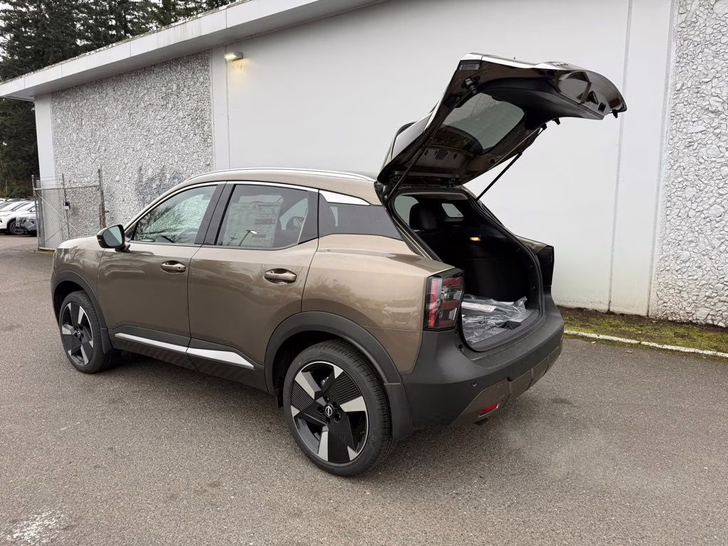 2026 Canyon Bronze Metallic Nissan Kicks SR AWD SUV