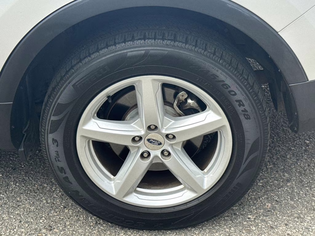 2019 Ingot Silver Ford Explorer XLT FWD SUV