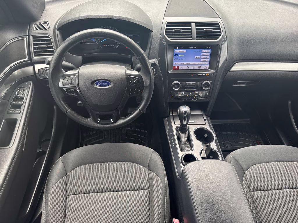 2019 Ingot Silver Ford Explorer XLT FWD SUV