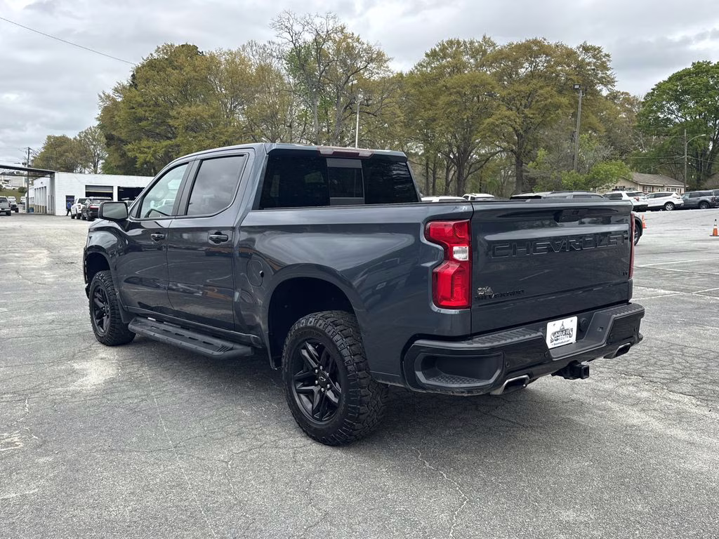 2021 Shadow Gray Metallic Chevrolet Silverado 1500 LT Trail Boss 4X4 Truck