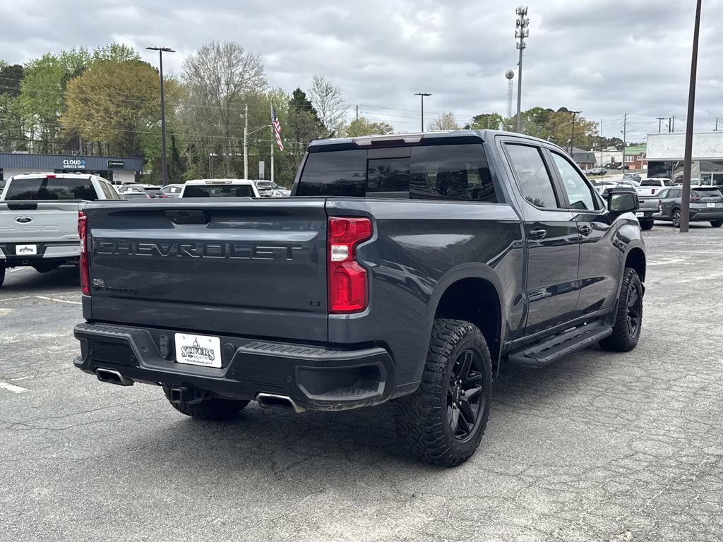 2021 Shadow Gray Metallic Chevrolet Silverado 1500 LT Trail Boss 4X4 Truck