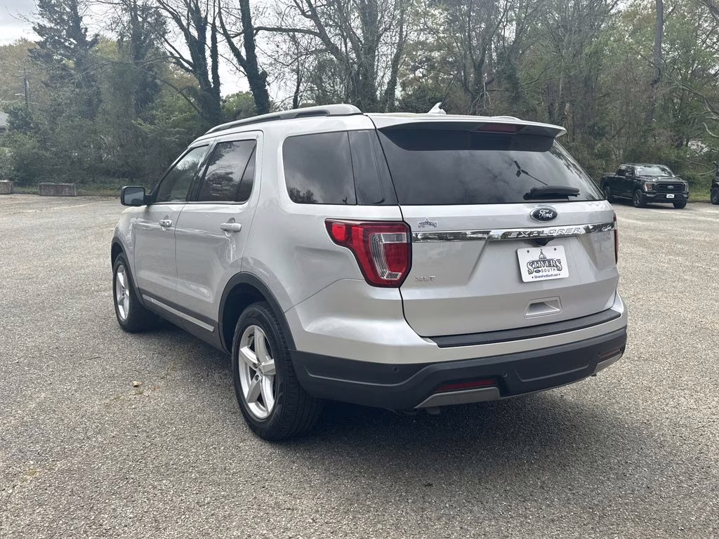 2019 Ingot Silver Ford Explorer XLT FWD SUV