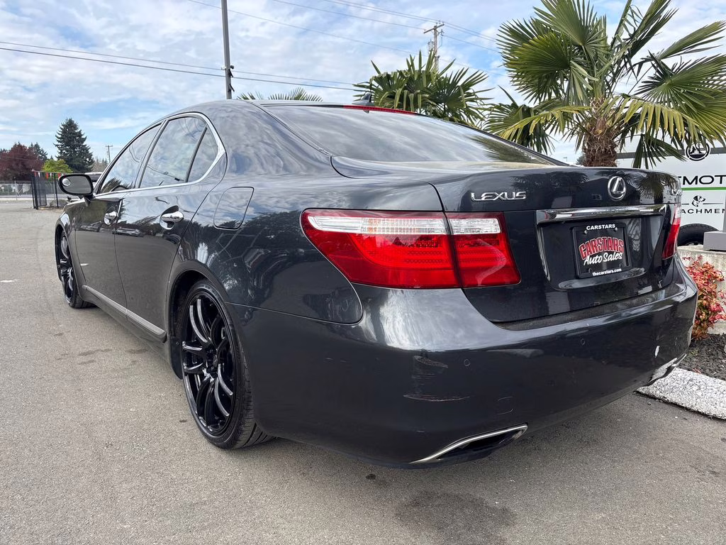 2007 Lexus LS 460 RWD Sedan