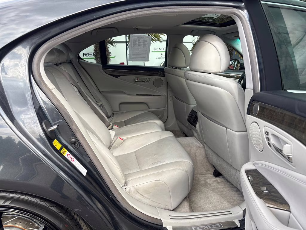 2007 Lexus LS 460 RWD Sedan