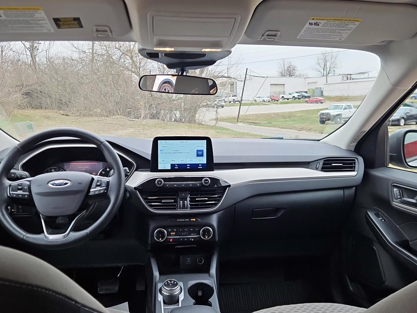 2022 Iconic Silver Ford Escape SE Hybrid AWD SUV