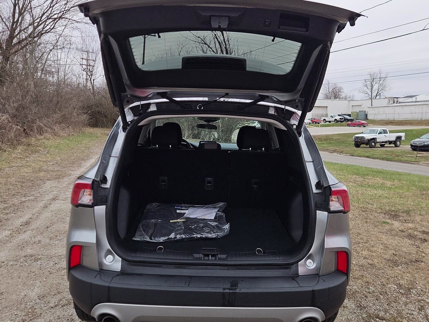 2022 Iconic Silver Ford Escape SE Hybrid AWD SUV