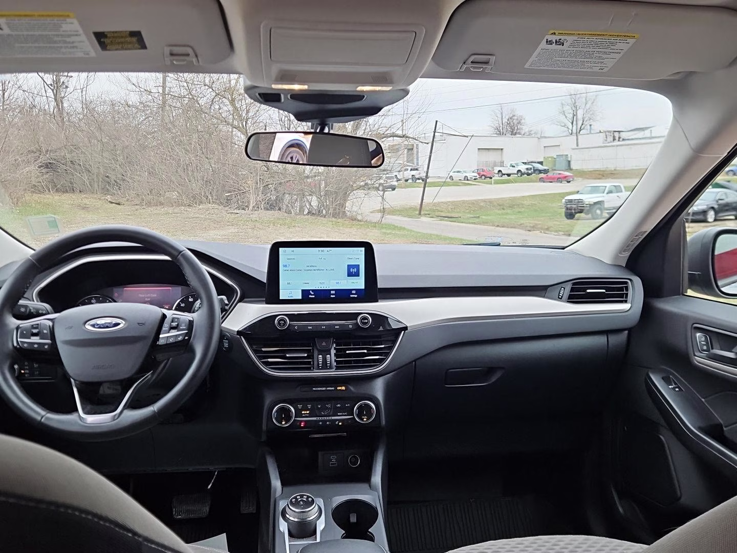 2022 Iconic Silver Ford Escape SE Hybrid AWD SUV