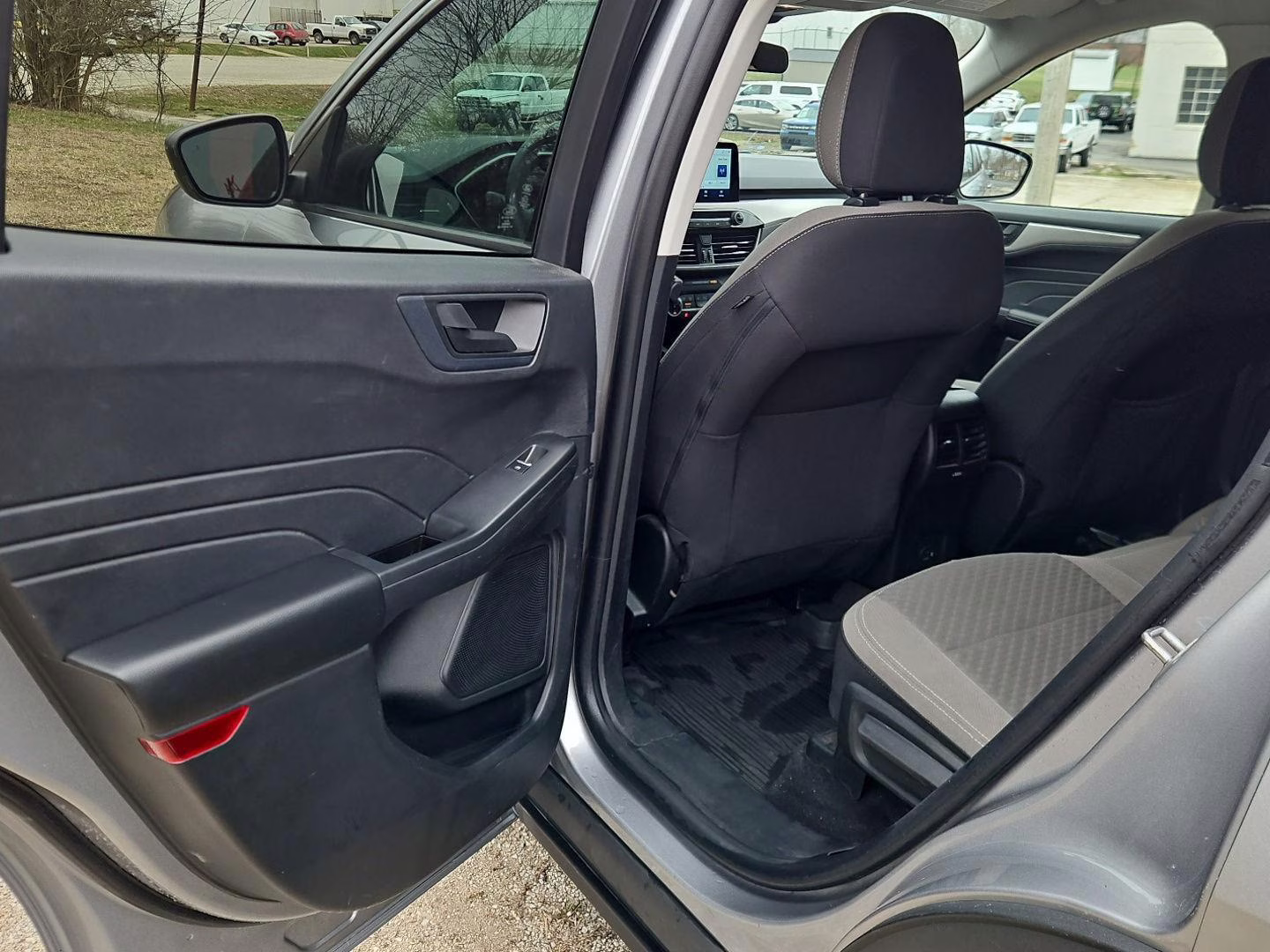 2022 Iconic Silver Ford Escape SE Hybrid AWD SUV