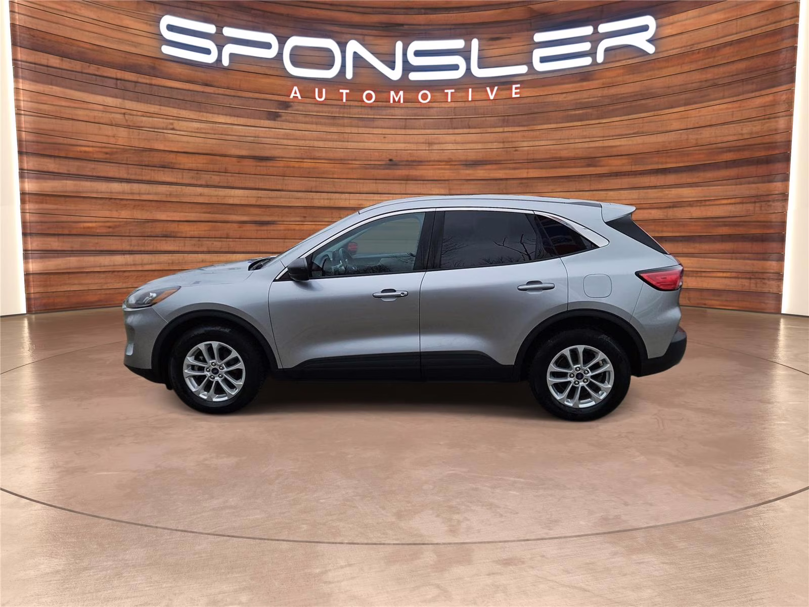 2022 Iconic Silver Ford Escape SE Hybrid AWD SUV