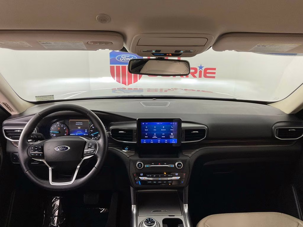 2020 Oxford White Ford Explorer Limited RWD SUV