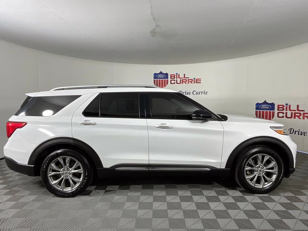 2020 Oxford White Ford Explorer Limited RWD SUV
