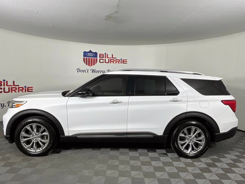 2020 Oxford White Ford Explorer Limited RWD SUV