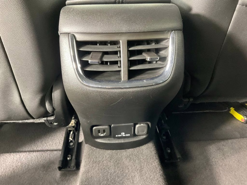 2018 Pearl Chevrolet Malibu Premier FWD Sedan