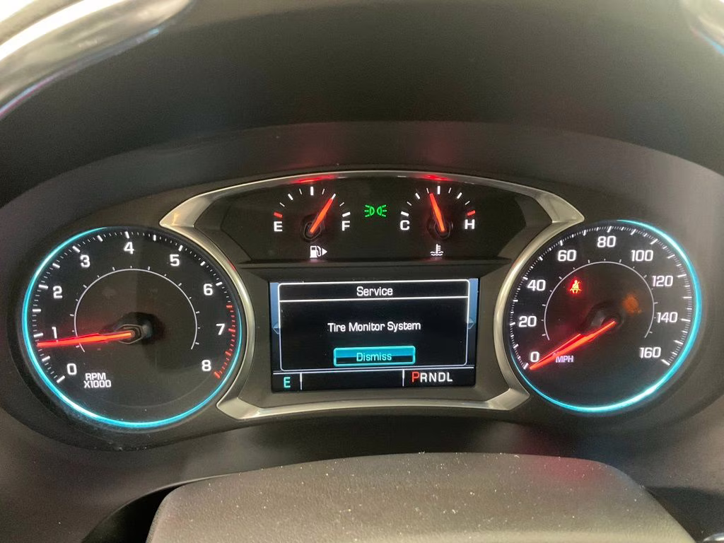 2018 Pearl Chevrolet Malibu Premier FWD Sedan