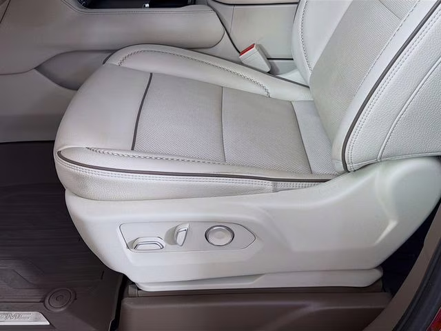 2023 Volcanic Red GMC Yukon Denali 4X4 SUV