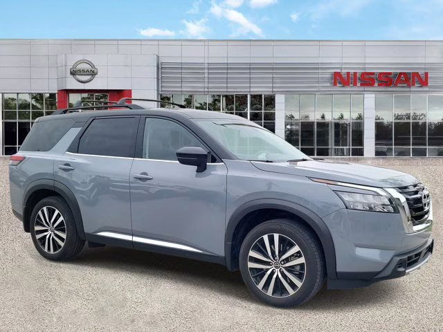 2025 Super Black Nissan Pathfinder Platinum FWD SUV