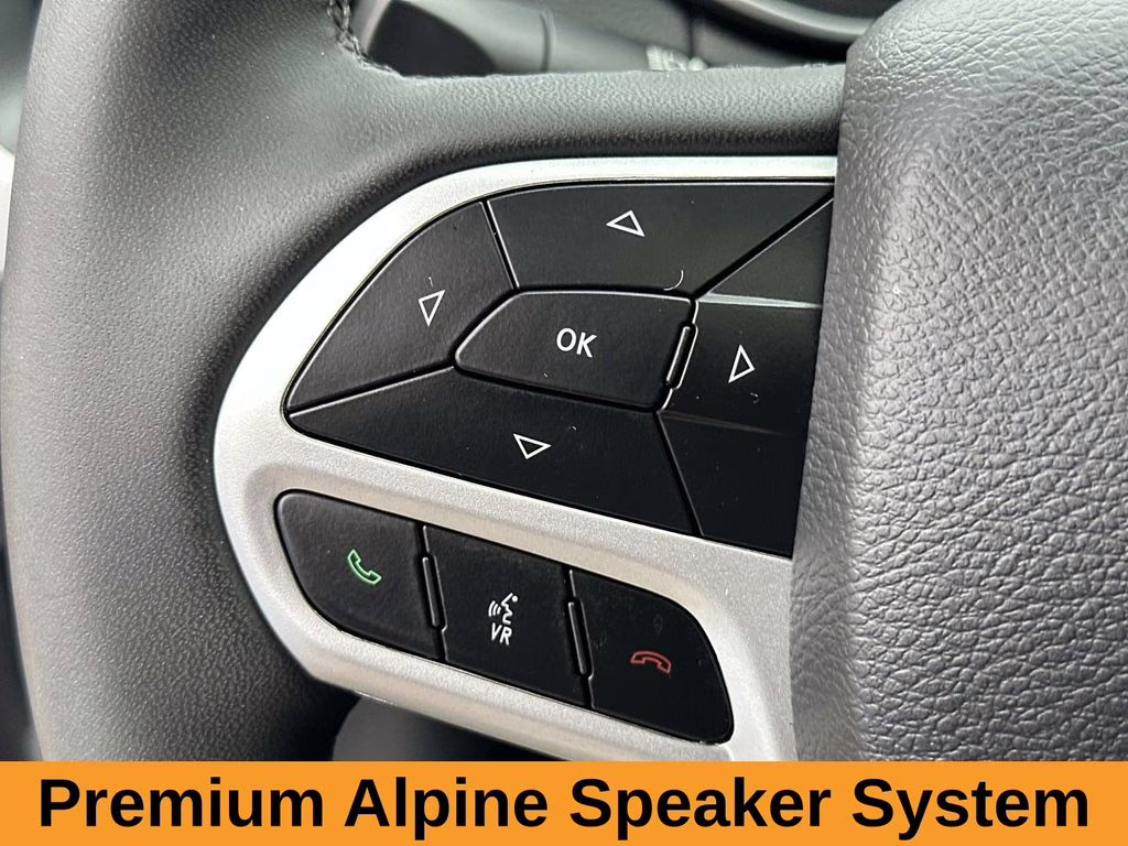 2022 Bright White Clearcoat Jeep Cherokee X 4X4 SUV