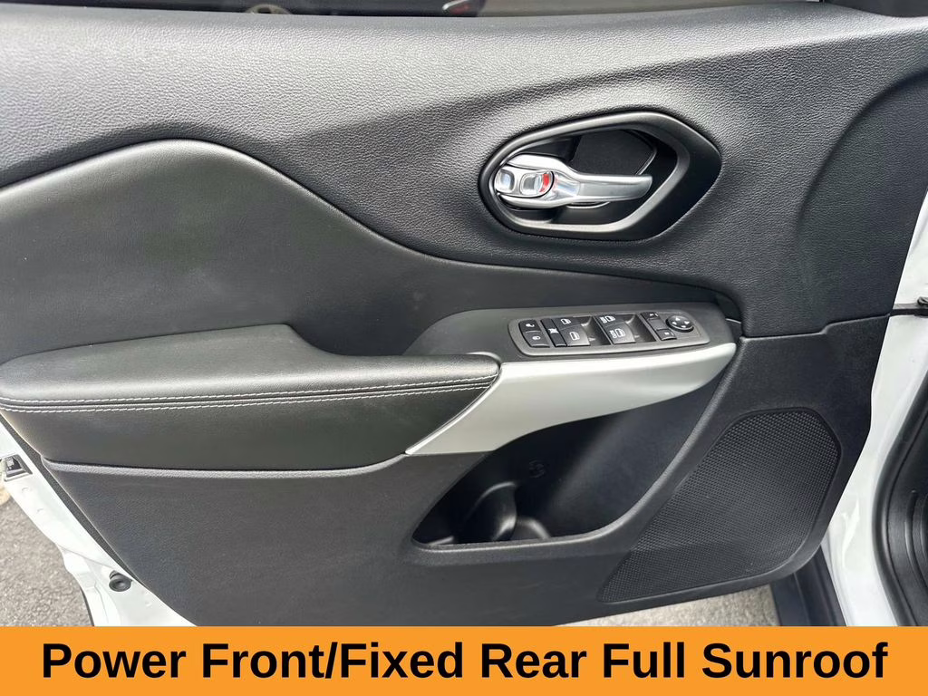 2022 Bright White Clearcoat Jeep Cherokee X 4X4 SUV