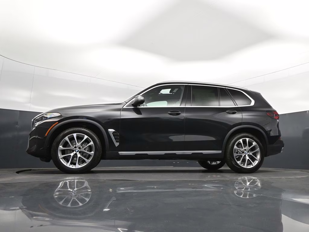 2026 Black Sapphire Metallic BMW X5 sDrive40i RWD SUV