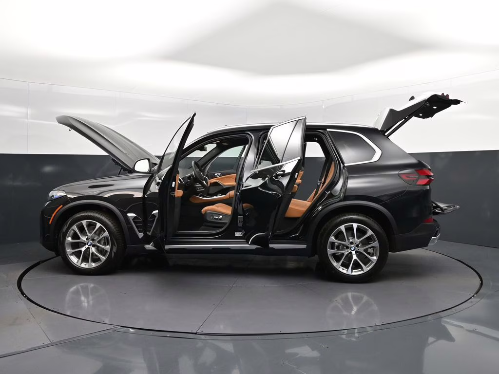 2026 Black Sapphire Metallic BMW X5 sDrive40i RWD SUV