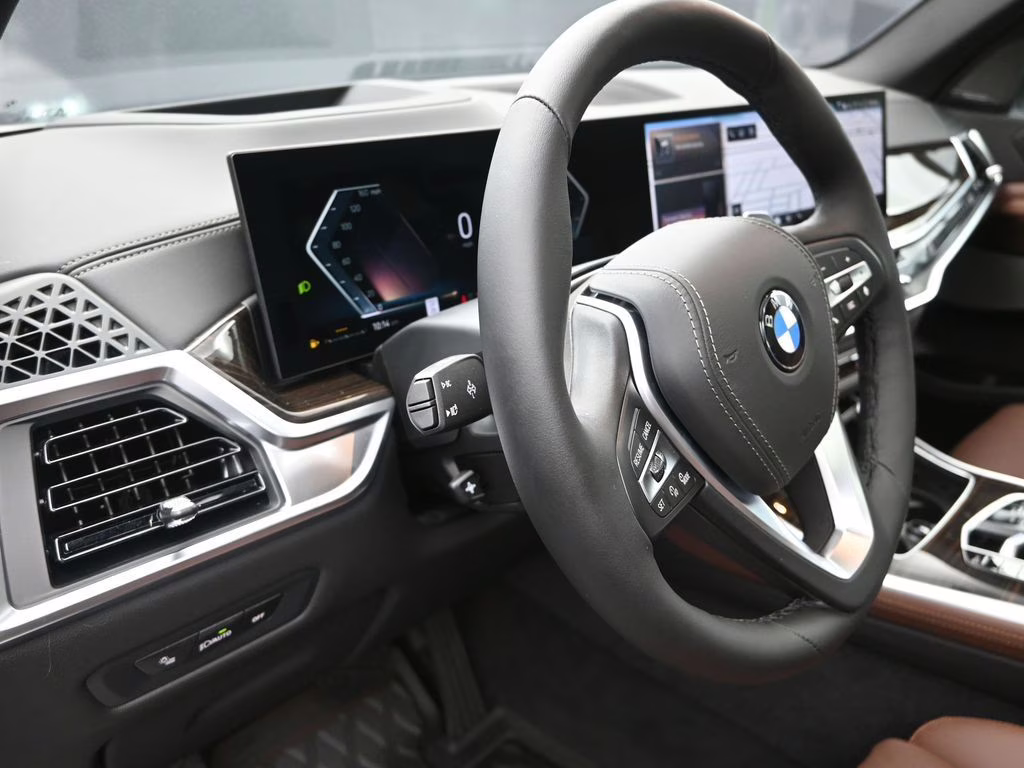 2026 Mineral White Metallic BMW X5 xDrive40i AWD SUV