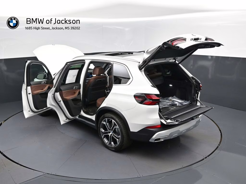 2026 Mineral White Metallic BMW X5 xDrive40i AWD SUV