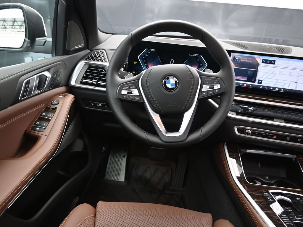 2026 Mineral White Metallic BMW X5 xDrive40i AWD SUV