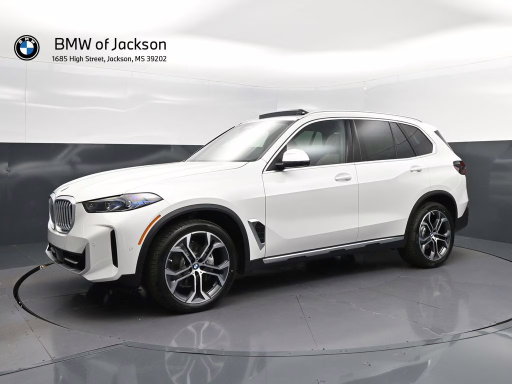 2026 Mineral White Metallic BMW X5 xDrive40i AWD SUV