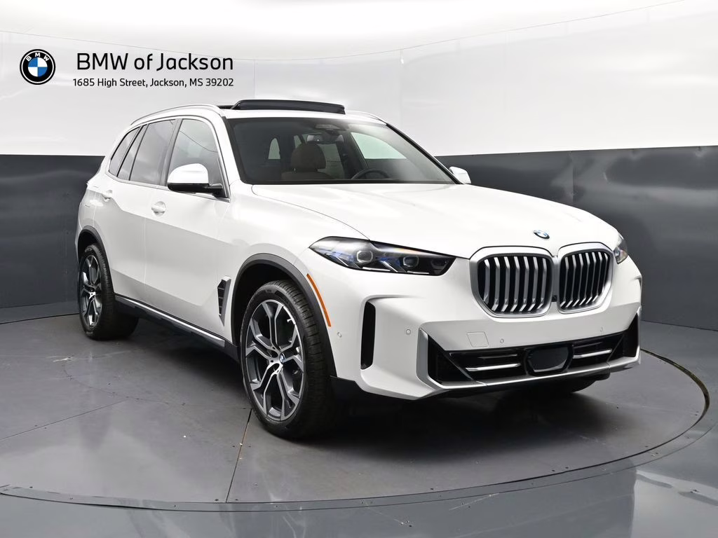 2026 Mineral White Metallic BMW X5 xDrive40i AWD SUV